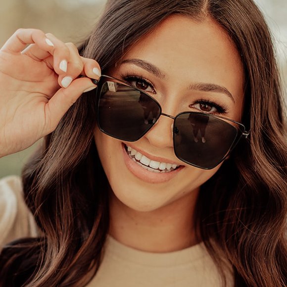 DIFF Eyewear Becky III Black & Grey - Picture 7 of 7